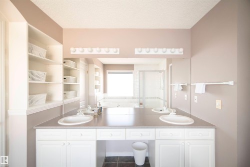1417 115A Street, Edmonton, AB - Indoor Photo Showing Bathroom