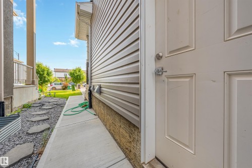 2630 16A Ave Nw, Edmonton, AB 