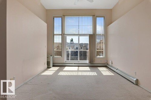 #412 9760 174 St Nw, Edmonton, AB - Indoor Photo Showing Other Room