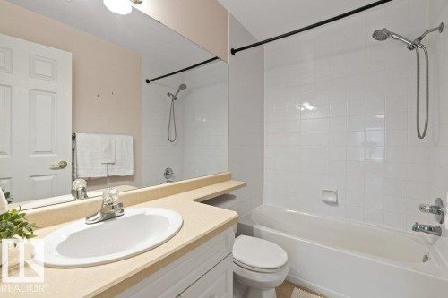 #412 9760 174 St Nw, Edmonton, AB - Indoor Photo Showing Bathroom