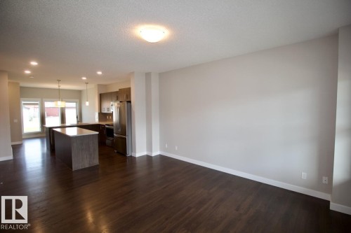 3133 Chokecherry Bend Bend Sw, Edmonton, AB 