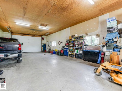 53133 Rge Road 223, Rural Strathcona County, AB - Indoor Photo Showing Garage