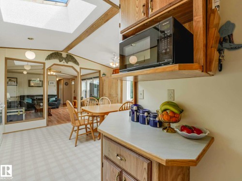 53133 Rge Road 223, Rural Strathcona County, AB - Indoor