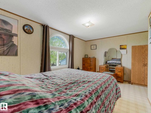 53133 Rge Road 223, Rural Strathcona County, AB - Indoor Photo Showing Bedroom