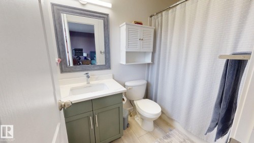 8821 8 Avenue, Edmonton, AB 