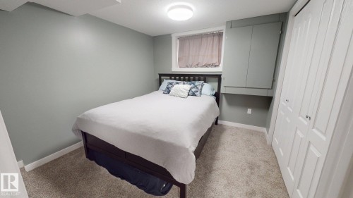 8821 8 Avenue, Edmonton, AB 