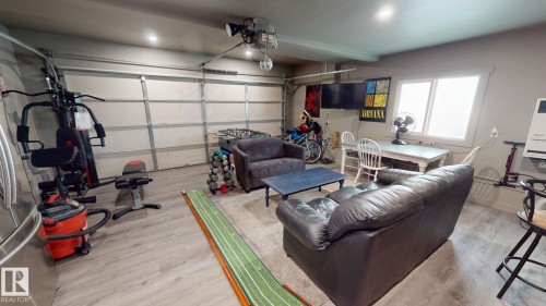 8821 8 Avenue, Edmonton, AB 