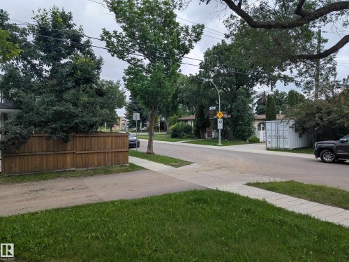 10610 60A Avenue, Edmonton, AB 