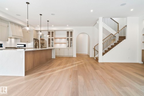 58 Redpoll Wynd, St. Albert, AB - Indoor Photo Showing Kitchen With Upgraded Kitchen
