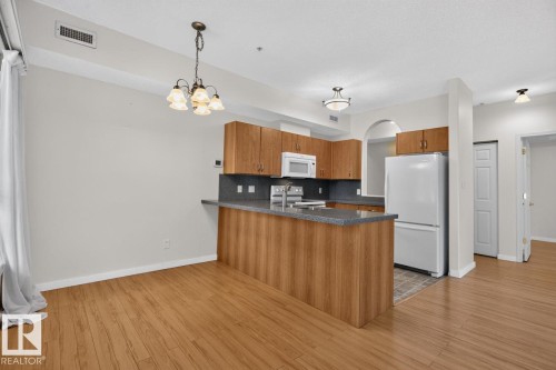 203 8488 111 Street, Edmonton, AB 