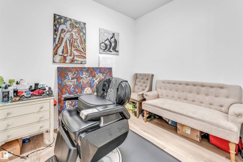 3807 40 Avenue, Beaumont, AB - Indoor