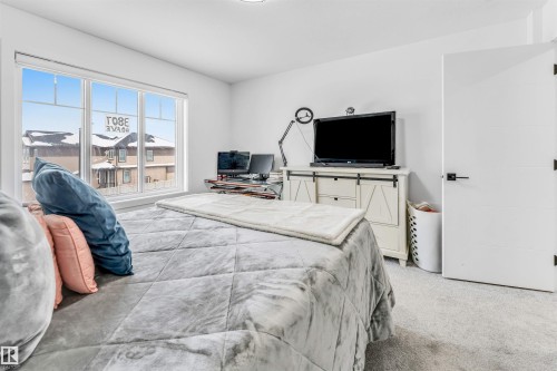 3807 40 Avenue, Beaumont, AB - Indoor Photo Showing Bedroom