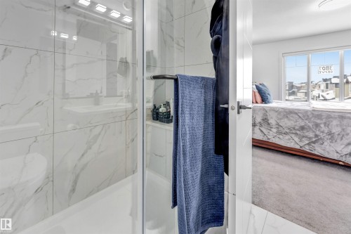 3807 40 Avenue, Beaumont, AB - Indoor Photo Showing Bathroom