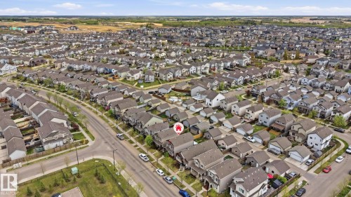 Residential neighborhood featuring numerous single-family homes with varying architectural styles - 445 Watt Boulevard, Edmonton, AB 