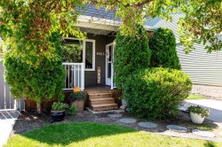 4813 44 Avenue  Beaumont, AB T4X 1G3