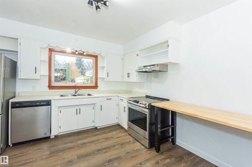 8935 120 Street, Edmonton, AB 