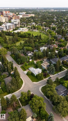 8935 120 Street, Edmonton, AB 