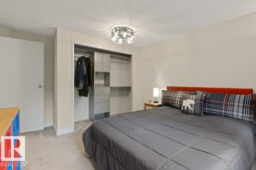 119 Grandin Woods Estates, St. Albert, AB - Indoor Photo Showing Bedroom