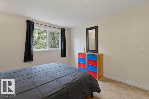 119 Grandin Woods Estates, St. Albert, AB - Indoor Photo Showing Bedroom