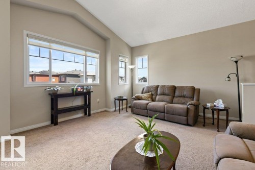 7511 177 Avenue, Edmonton, AB 