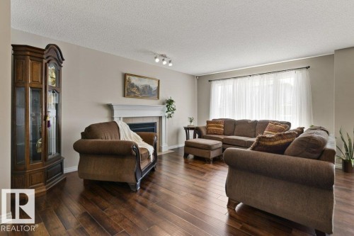 7511 177 Avenue, Edmonton, AB 