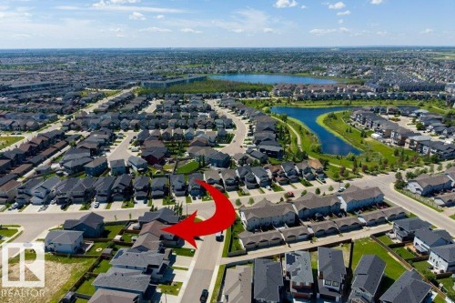 7511 177 Avenue, Edmonton, AB 