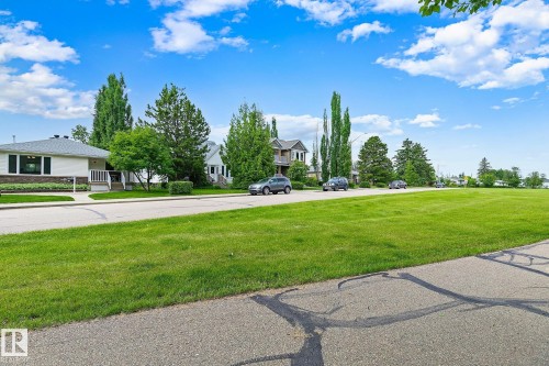 31 River Drive, Devon, AB - Outdoor