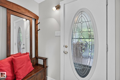 31 River Drive, Devon, AB - Indoor Photo Showing Other Room