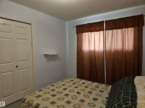 57415 Range Road 93, Rural St. Paul County, AB - Indoor Photo Showing Bedroom
