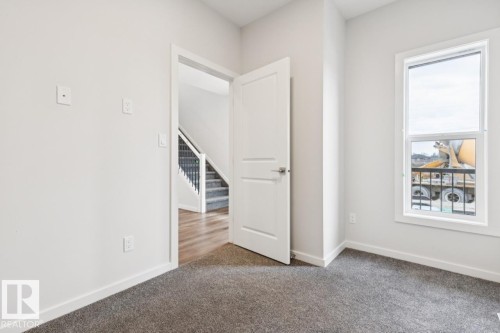 2482 Egret Loop Nw, Edmonton, AB - Indoor Photo Showing Other Room