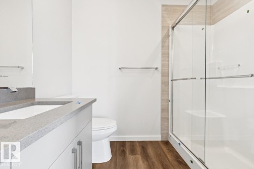 2482 Egret Loop Nw, Edmonton, AB - Indoor Photo Showing Bathroom
