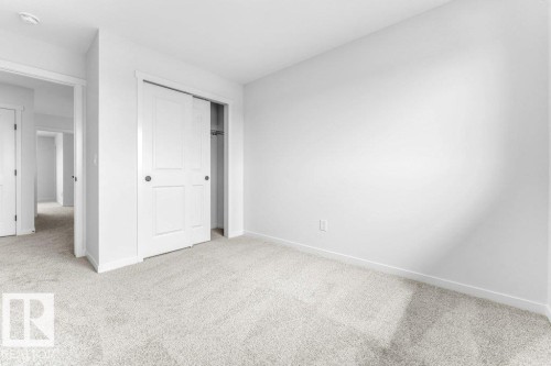 679 173 Avenue, Edmonton, AB - Indoor Photo Showing Other Room