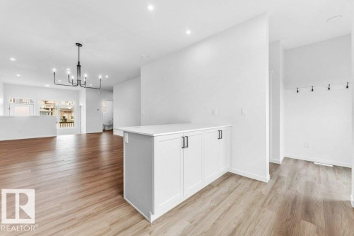 679 173 Avenue, Edmonton, AB - Indoor