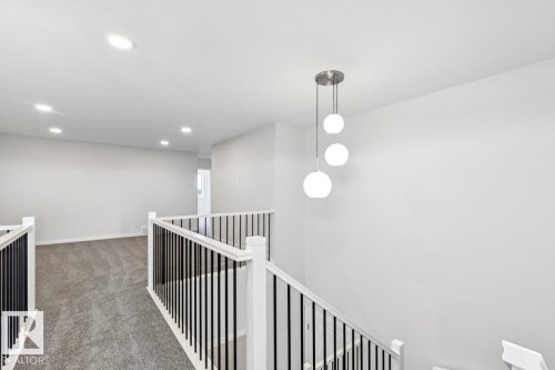 2476 Egret Loop Nw, Edmonton, AB 