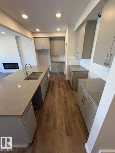 2476 Egret Loop, Edmonton, AB 