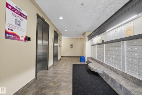 #6223 7331 South Terwillegar Dr Nw, Edmonton, AB - Indoor Photo Showing Other Room
