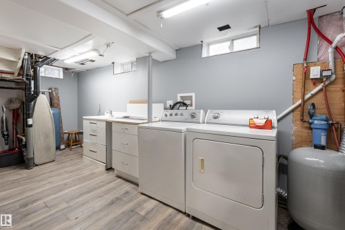 531031 Range Road 195, Rural Lamont County, AB - Indoor Photo Showing Laundry Room