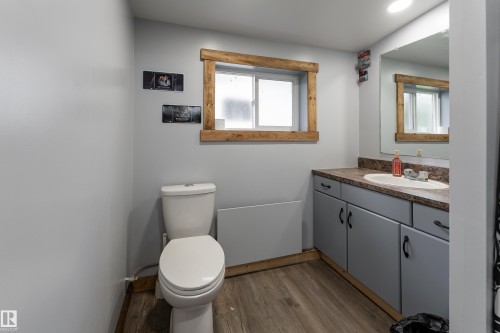 531031 Range Road 195, Rural Lamont County, AB - Indoor Photo Showing Bathroom