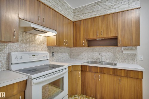 9307 92 Street, Edmonton, AB 