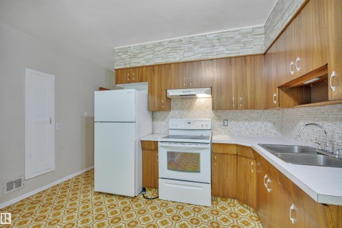 9307 92 Street, Edmonton, AB 