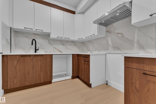 4004 40 Street, Beaumont, AB - Indoor Photo Showing Kitchen