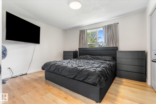 4009 37 Avenue, Leduc, AB - Indoor Photo Showing Bedroom