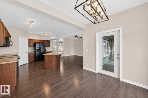 3233 21A Avenue, Edmonton, AB 