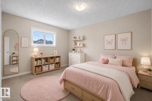 3233 21A Avenue, Edmonton, AB 