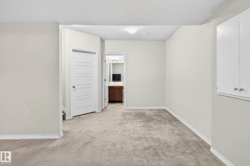 3233 21A Avenue, Edmonton, AB 