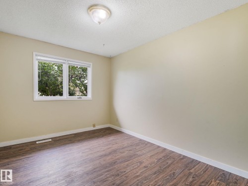 Empty room - 9315 151 Avenue, Edmonton, AB 
