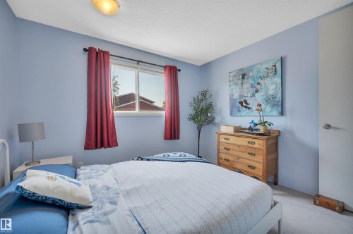10678 Beaumaris Road, Edmonton, AB 