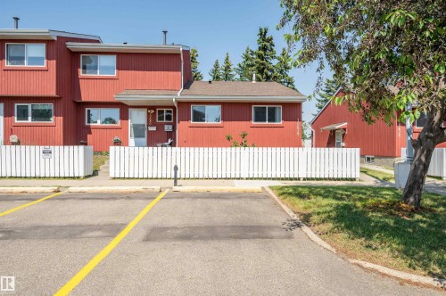 10678 Beaumaris Road, Edmonton, AB 