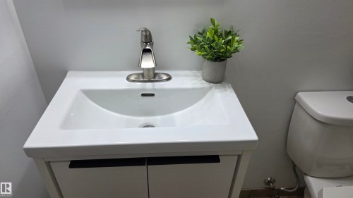 #205 4810 Mill Woods South Rd Nw Nw, Edmonton, AB 