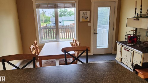 5110 50 Avenue, Elk Point, AB - Indoor